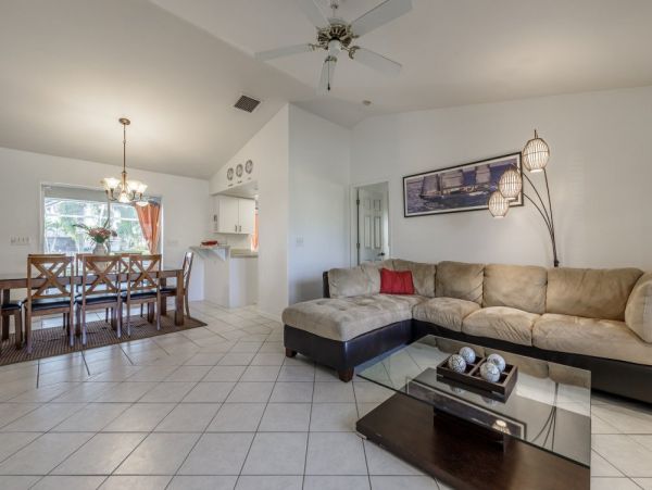Cape Coral Home 1024147