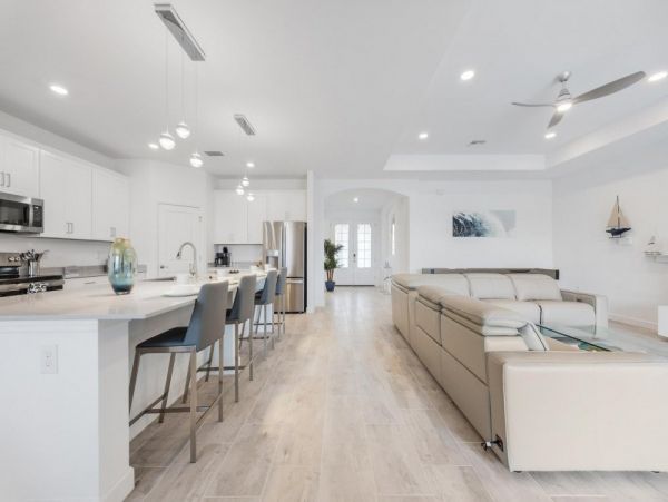 Cape Coral Home 1024150