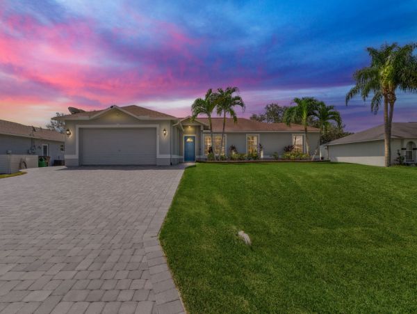 Cape Coral Home 1024151