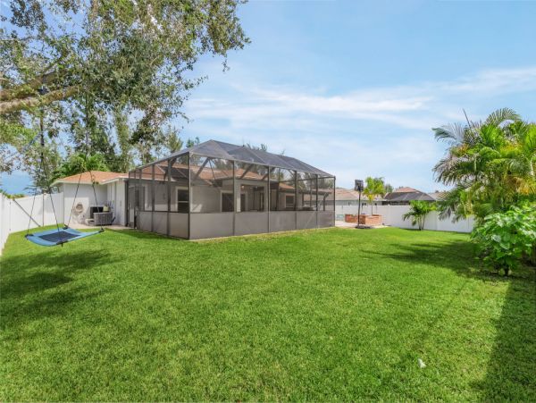 Cape Coral Home 1024151
