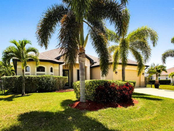 Cape Coral Home 1024152