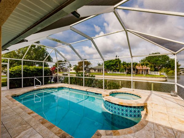 Cape Coral Canal House