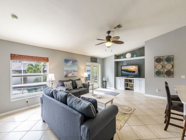 Cape Coral Home 1024159