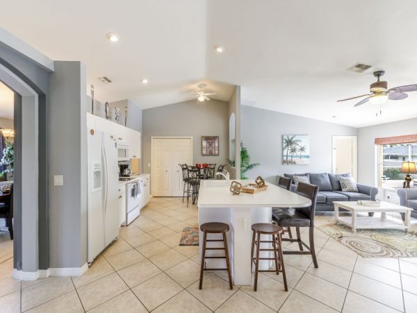 Cape Coral Home 1024159