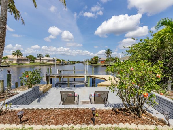 Cape Coral Home 1024162