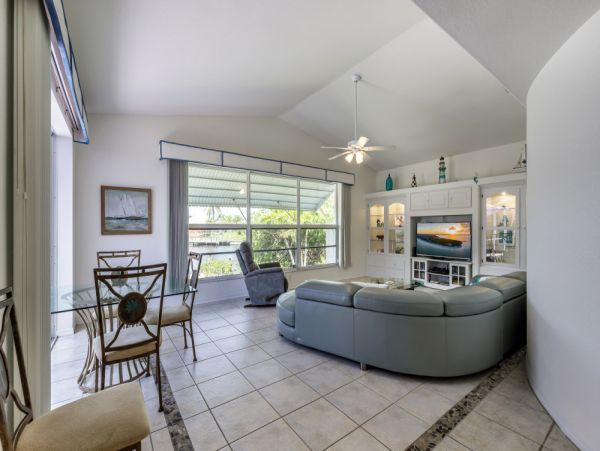 Cape Coral Home 1024162
