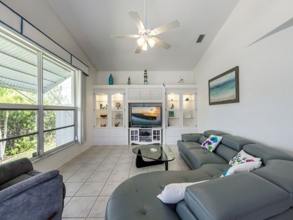 Cape Coral Home 1024162