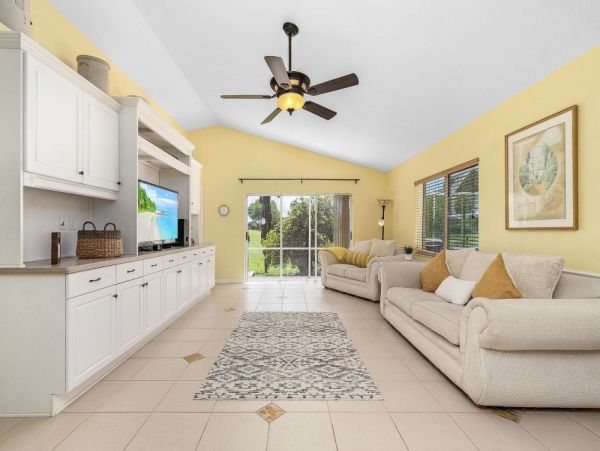 Cape Coral Home 1024165