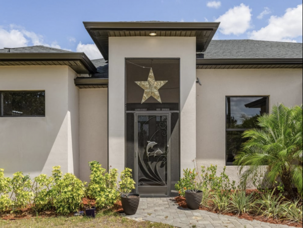 Gorgeous 4 Bedroom Home with Private Pool in Cape Coral