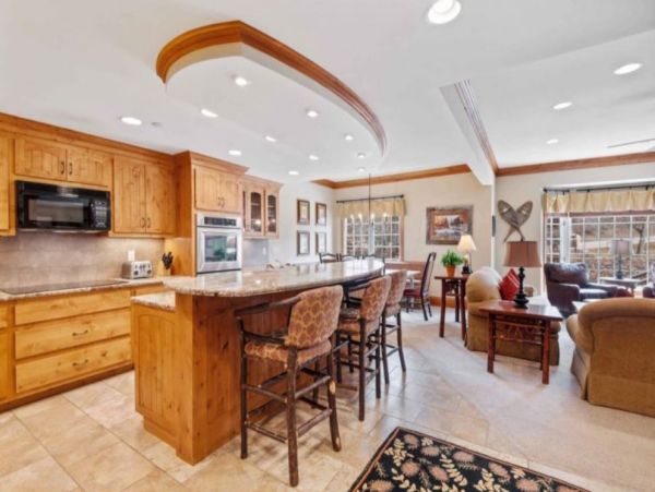 Luxury 3 Bedroom Ski in Ski out Vacation Condo Beaver Creek