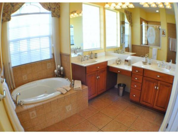 Cape Coral Home 1024170