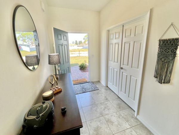 Cape Coral Home 1024171