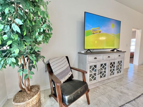 Cape Coral Home 1024171