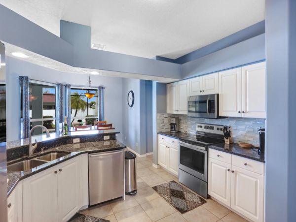 Cape Coral Home 1024172