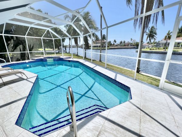 Cape Coral Home 1024174