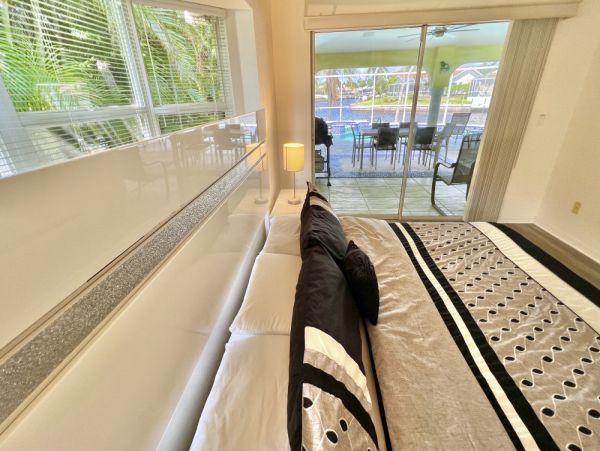 Cape Coral Home 1024174