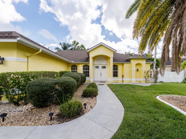 Cape Coral Home 1024181