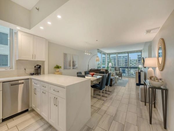 Beachfront Longboat Key Rentals - Luxury Vacation Condos
