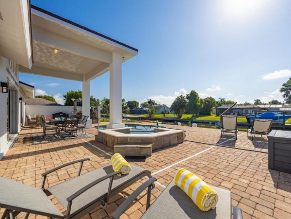 Cape Coral Home 1024189