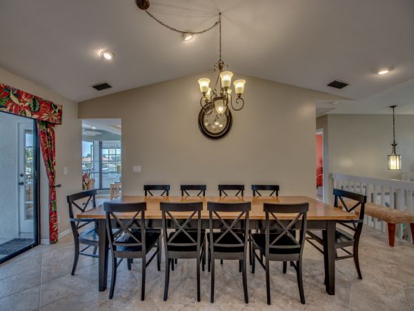 Cape Coral Home 1024192
