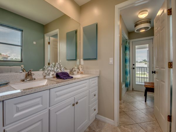Cape Coral Home 1024192