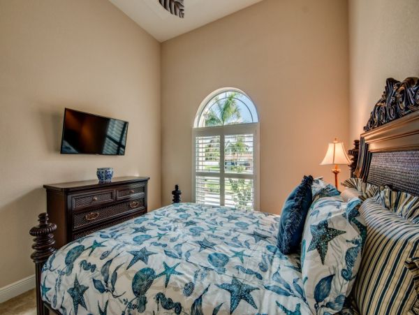 Cape Coral Home 1024194