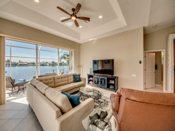 Cape Coral Home 1024197