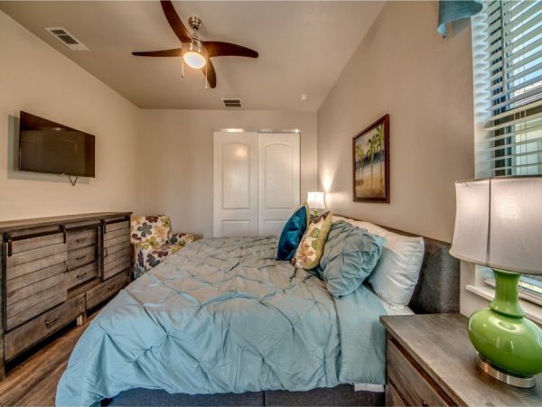 Cape Coral Home 1024198