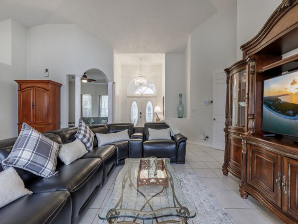 Cape Coral Home 1024199