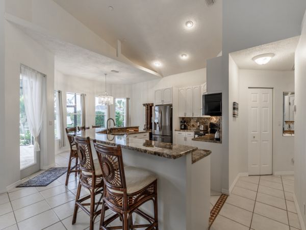 Cape Coral Home 1024199