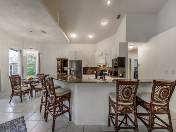 Cape Coral Home 1024199
