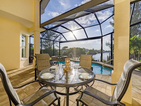 Cape Coral Home 1024199