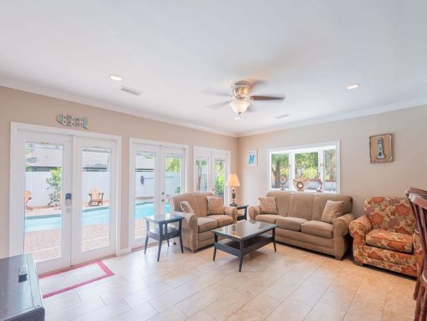 Charming Vacation Pool Home - Short Walk to Beach