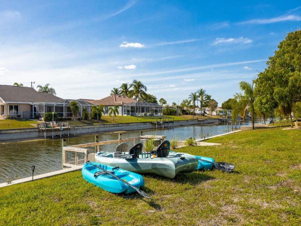 Cape Coral Home 1024211