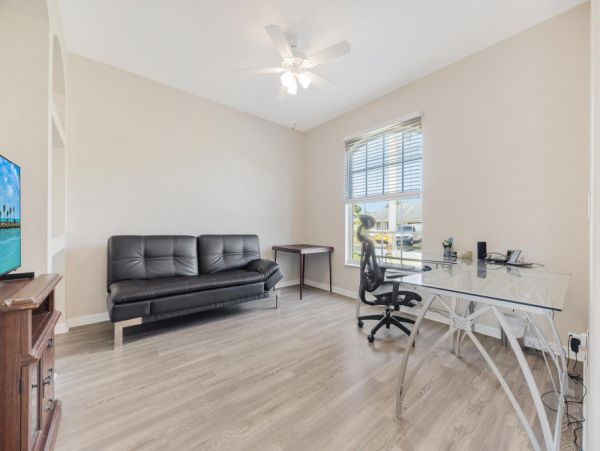 Cape Coral Home 1024211