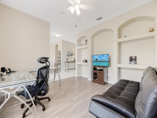Cape Coral Home 1024211