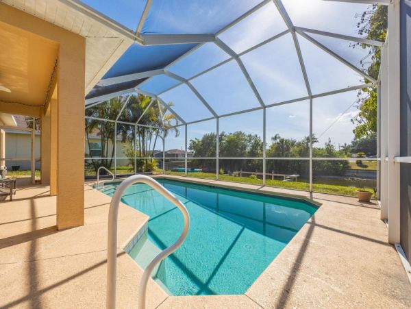 Cape Coral Home 1024211