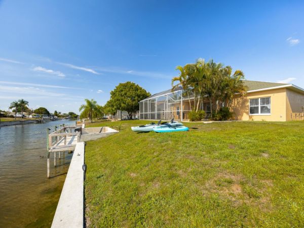 Cape Coral Home 1024211