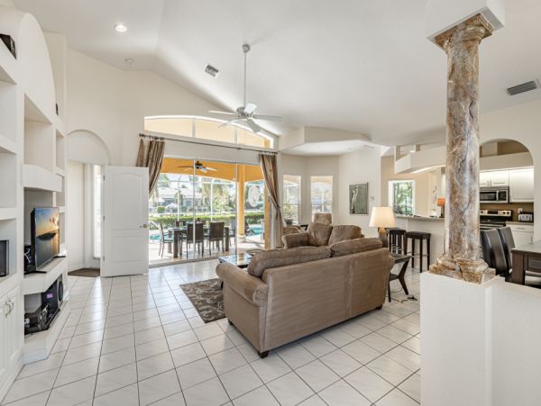 Cape Coral Home 1024213