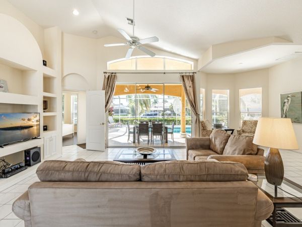 Cape Coral Home 1024213