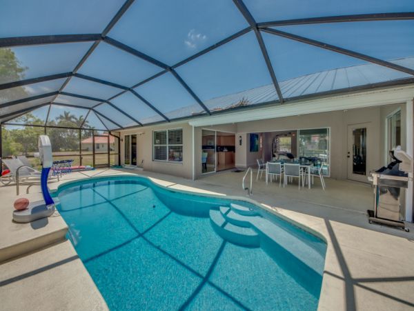 Cape Coral Home 1024218