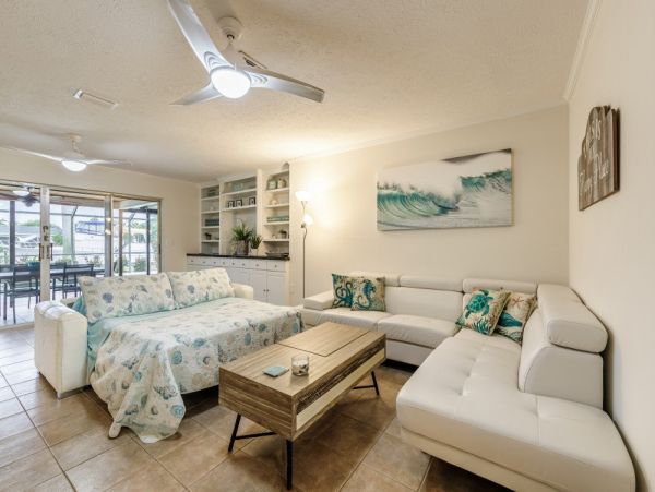 Cape Coral Home 1024220