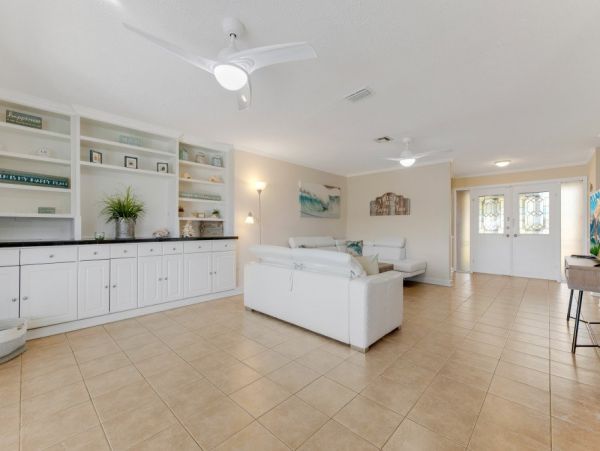 Cape Coral Home 1024220