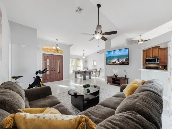 Cape Coral Home 1024221