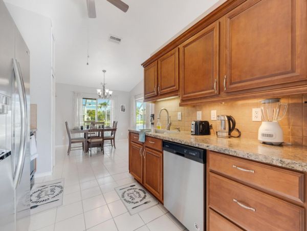 Cape Coral Home 1024221