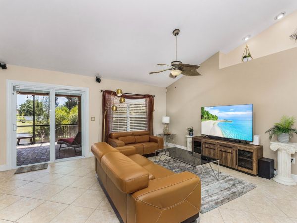 Cape Coral Home 1024222