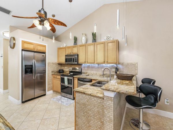 Cape Coral Home 1024222