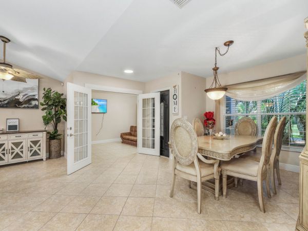 Cape Coral Home 1024222