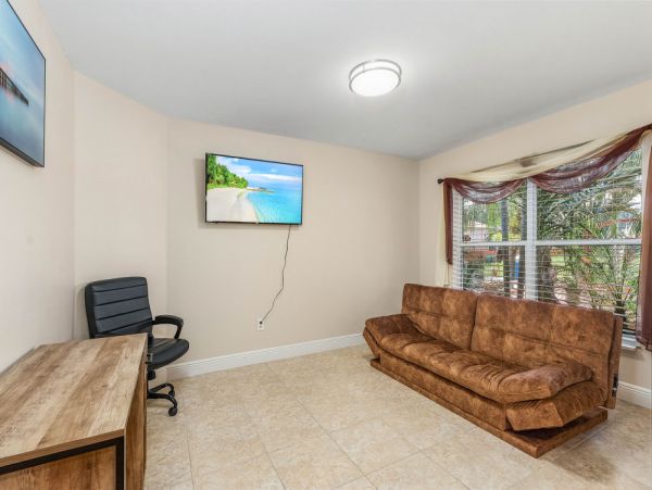 Cape Coral Home 1024222