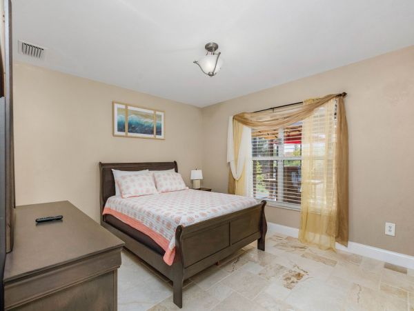 Cape Coral Home 1024222